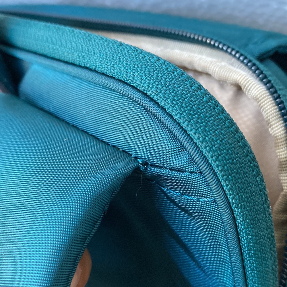 Backpack - Picture 6 of 8